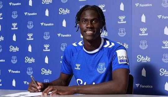 Amadou Onana everton
