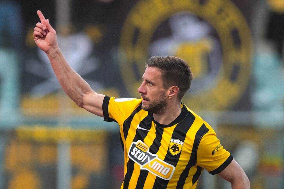 varga barnabás AEK Athén